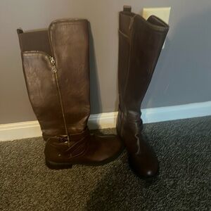 Guess brand boots brown size 7.  Like new